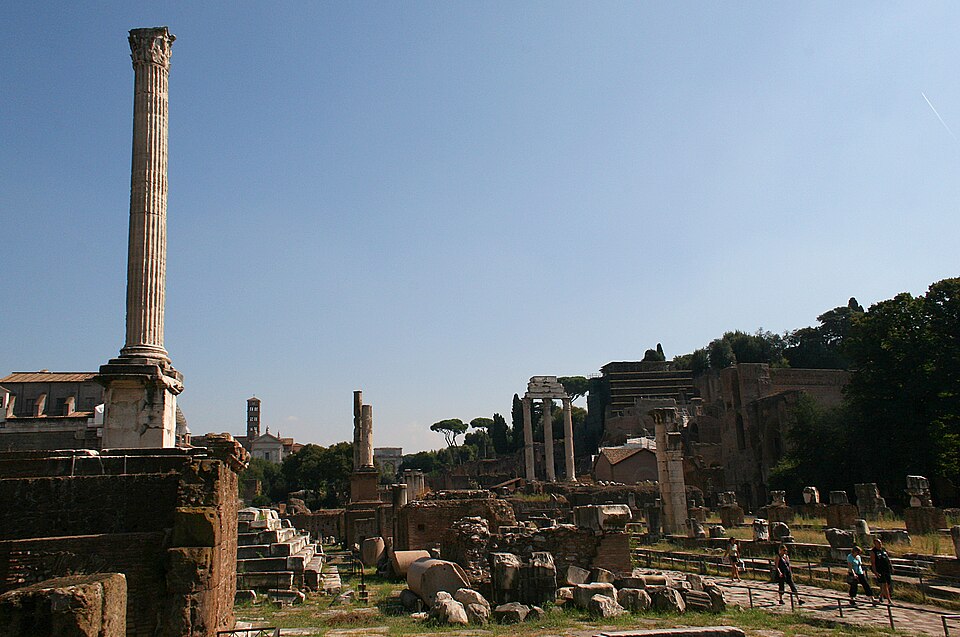 Roman Forum during the itinerary in Rome