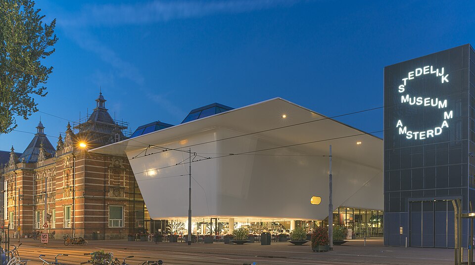 Stedelijk Museum during the itinerary in Amsterdam